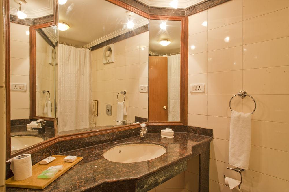 Hotel Om Tower Dźajpur Zewnętrze zdjęcie