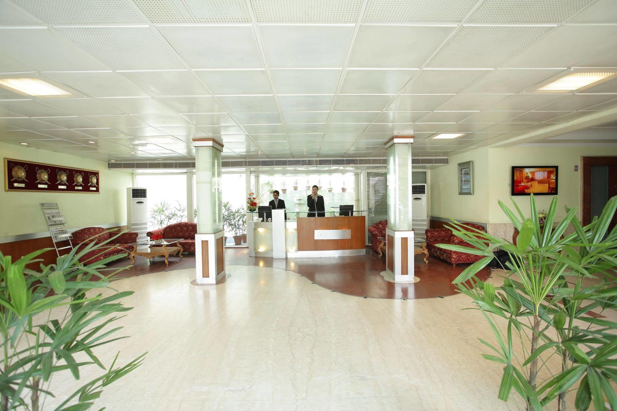 Hotel Om Tower Dźajpur Zewnętrze zdjęcie